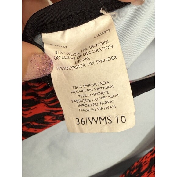 NIKE Performance One Piece Fire Red Black Swimsuit Womens Size 10 Swimming EUC - Picture 5 of 9